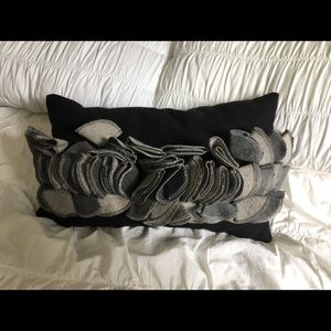 Throw pillow
